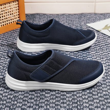 Summer New Shoes For The Old Outdoor Mountaineering Walking Shoes